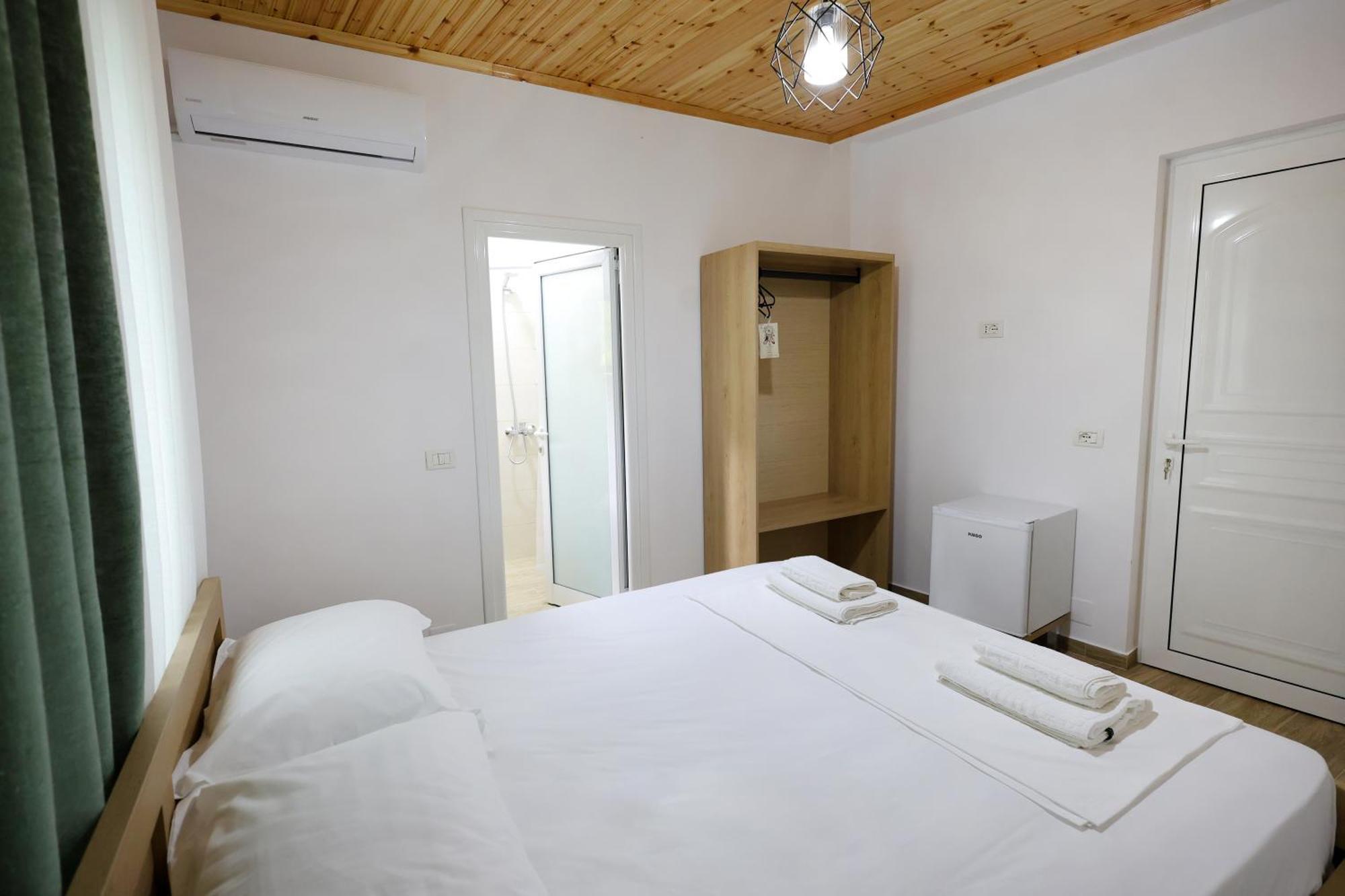Hotel Vila Vreko B&B Берат Екстериор снимка